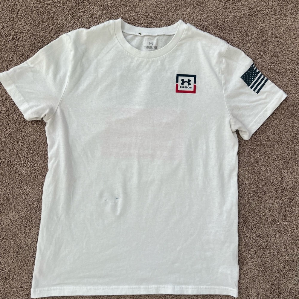 Under Armour Boy’s White Short Sleeve Tee with Flag Detail